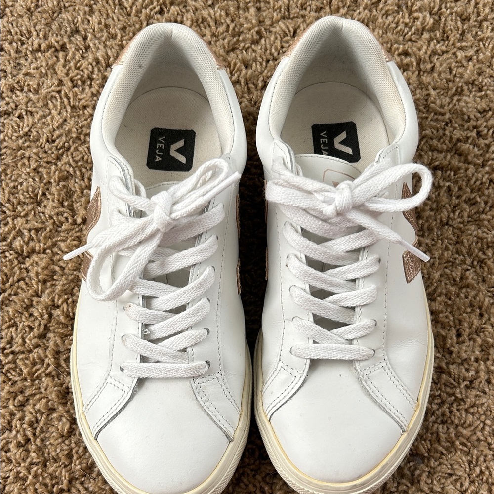 Veja Esplar Women's White and Tan Sneakers